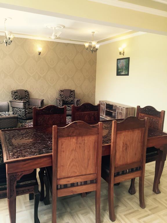 Hôtel Shalimar Heights à Srīnagar Extérieur photo